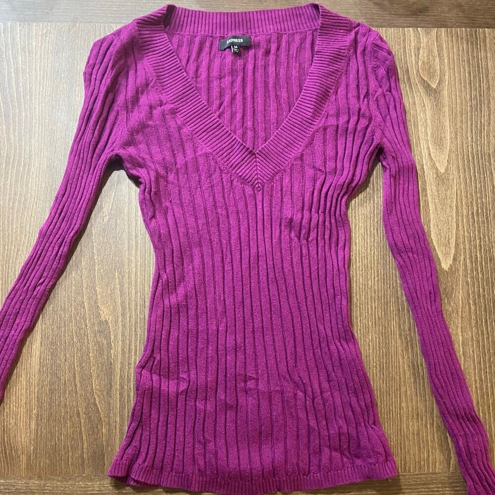Express Magenta Long Sleeve V Neck Sweater, Sz M